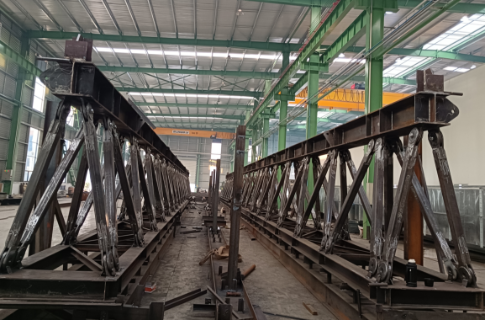 Custom Engineering Equipment Steel Structure | Gantry Crane & Bridge Erection Machine